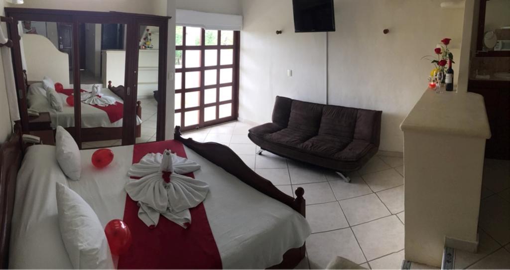 Villas Coco Resort - All Suites (Adults Only) Isla Mujeres Dış mekan fotoğraf