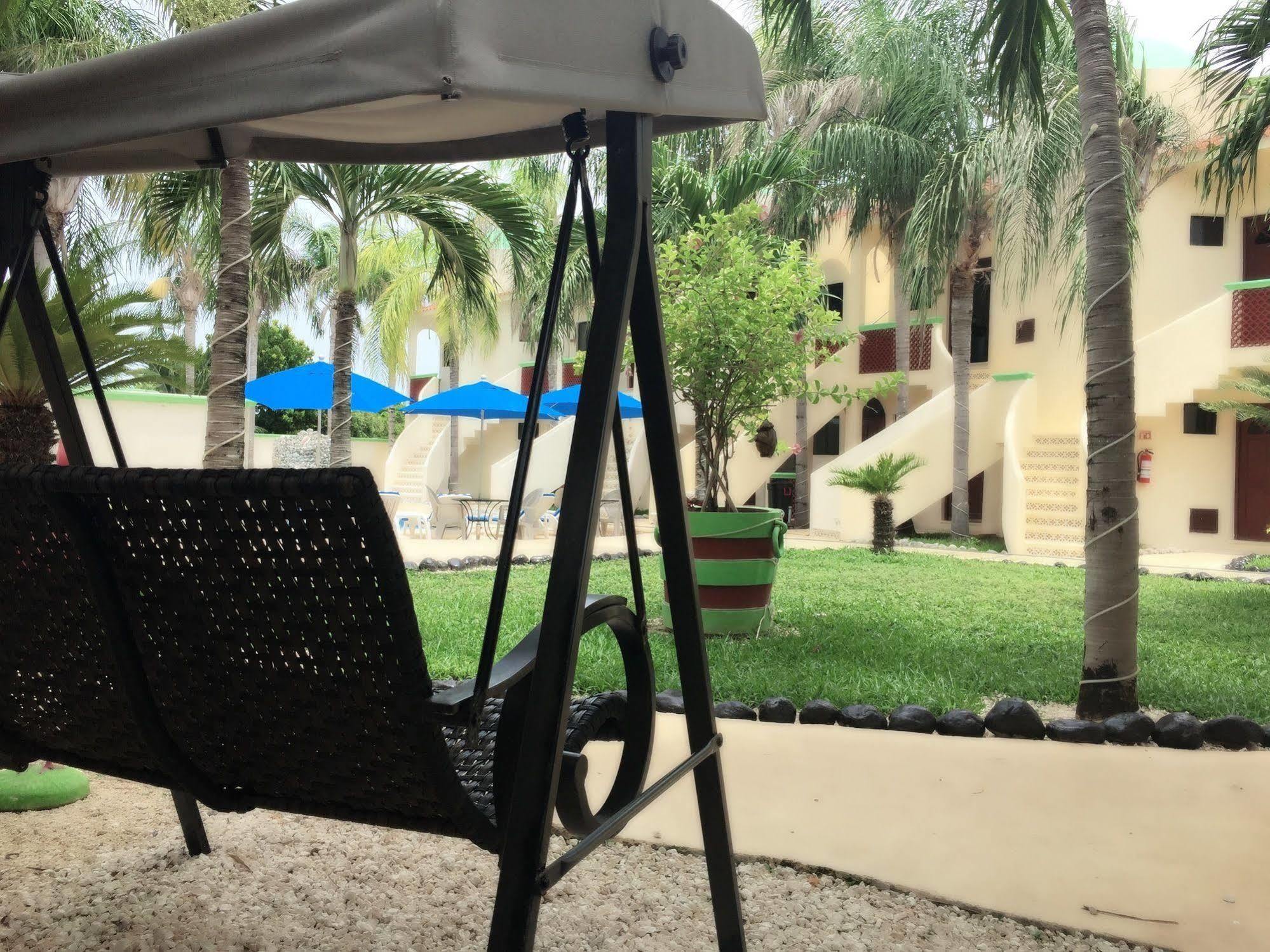 Villas Coco Resort - All Suites (Adults Only) Isla Mujeres Dış mekan fotoğraf